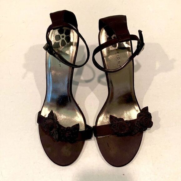Fioni Black Strappy Sandals  Size 6.5 - Picture 1 of 5